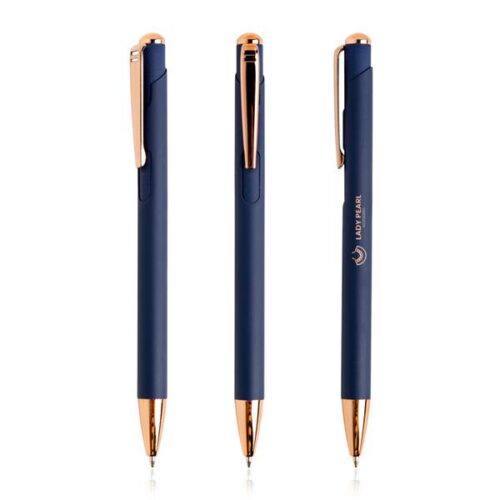 Esferográfica em metal, com detalhes rosa gold