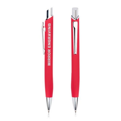 Esferográfica triangular em metal, com acabamento em borracha